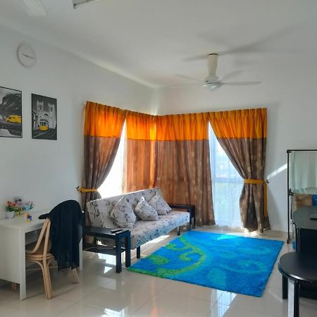 Myhome 2B At Seri Kembangan With A View Exterior photo
